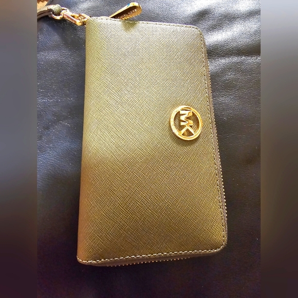 Michael Kors Handbags - Michael Kors Large Continental Wallet Saffiano leather Olive NWOT